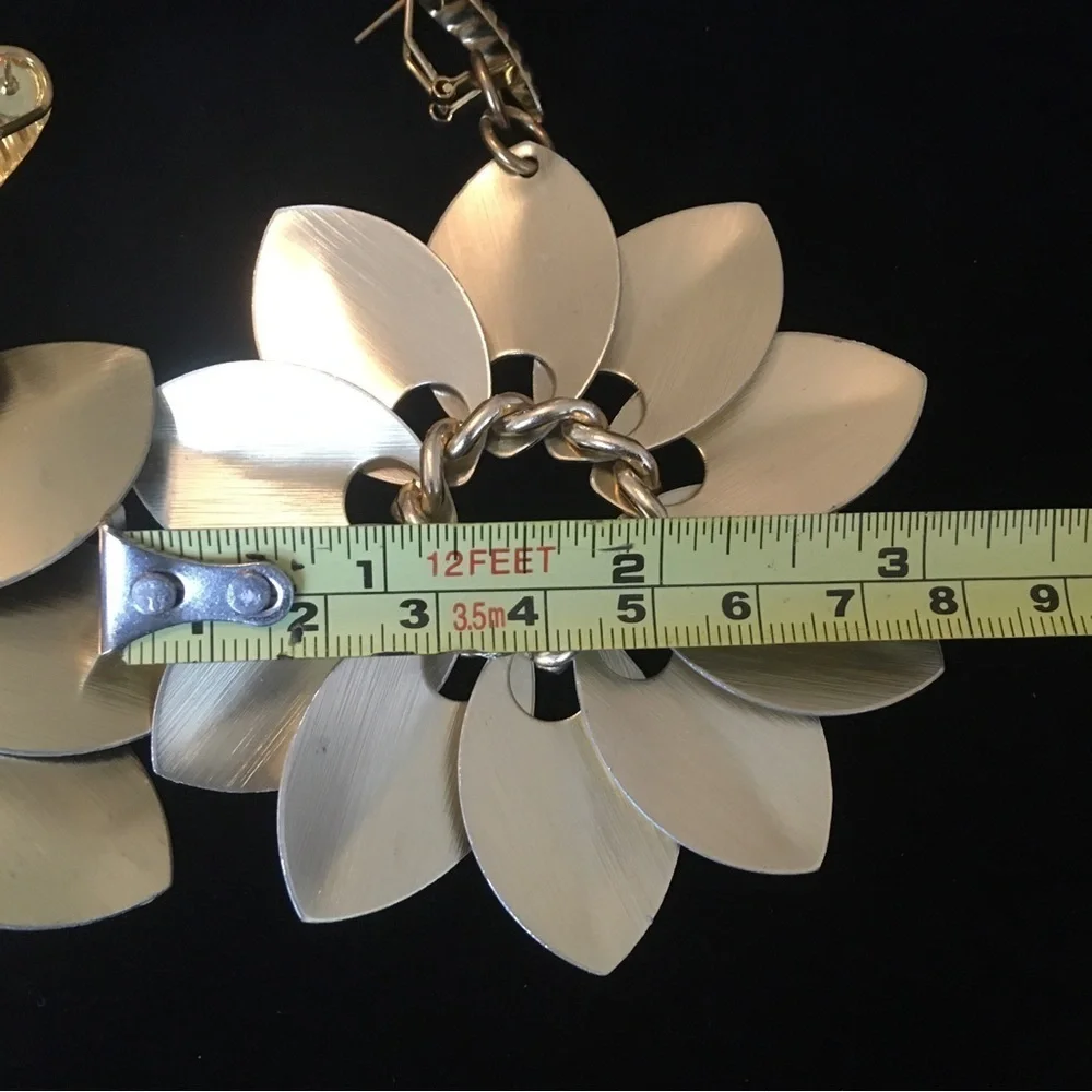 Vintage Retro Large Fan Flower Earrings